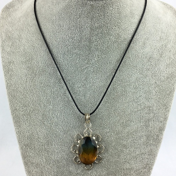 Sim Bi Color Tourmaline Pendant Necklace - Picture 2 of 12